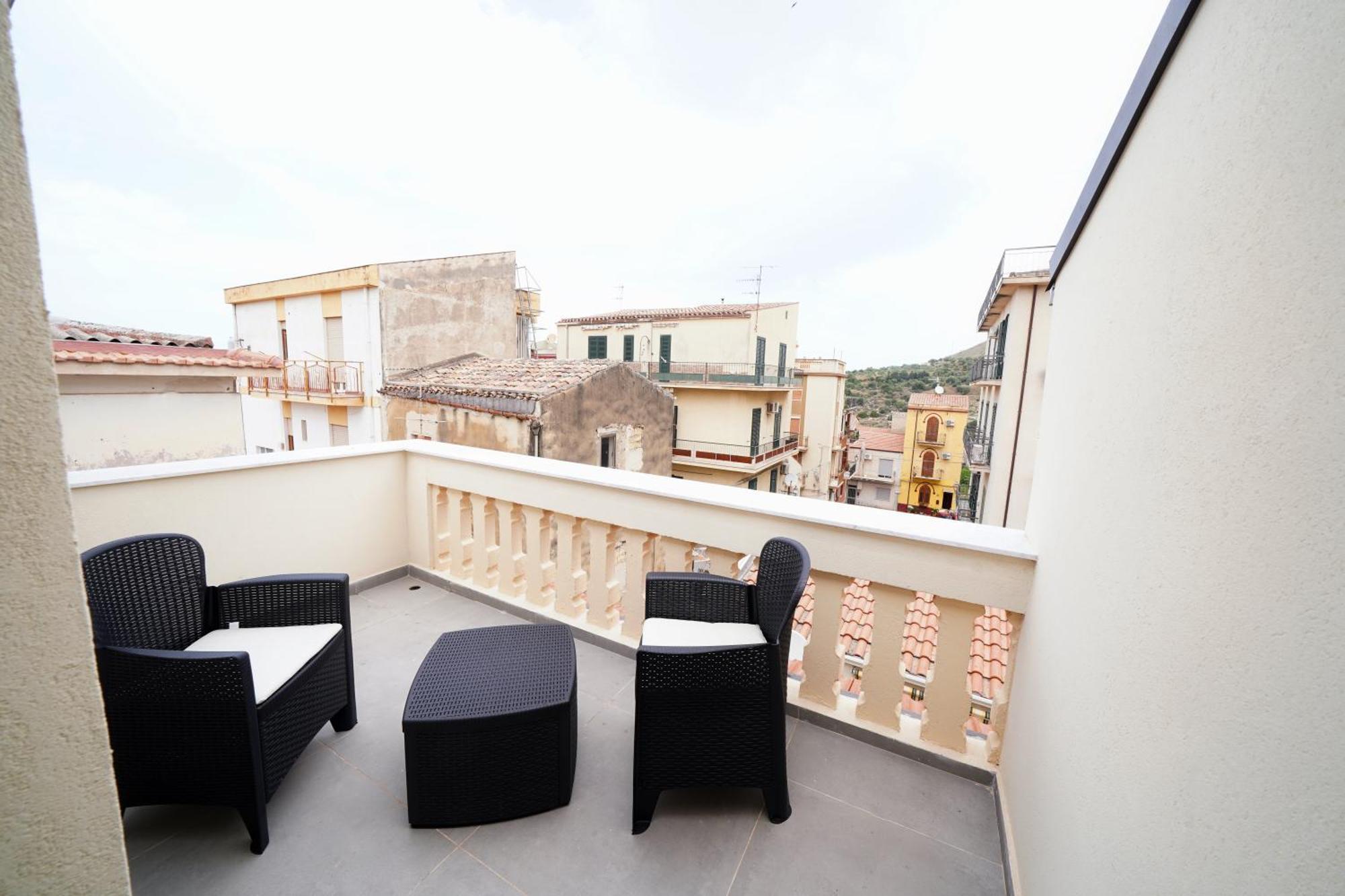 Ducas Rooms And Suite Lascari Exterior foto