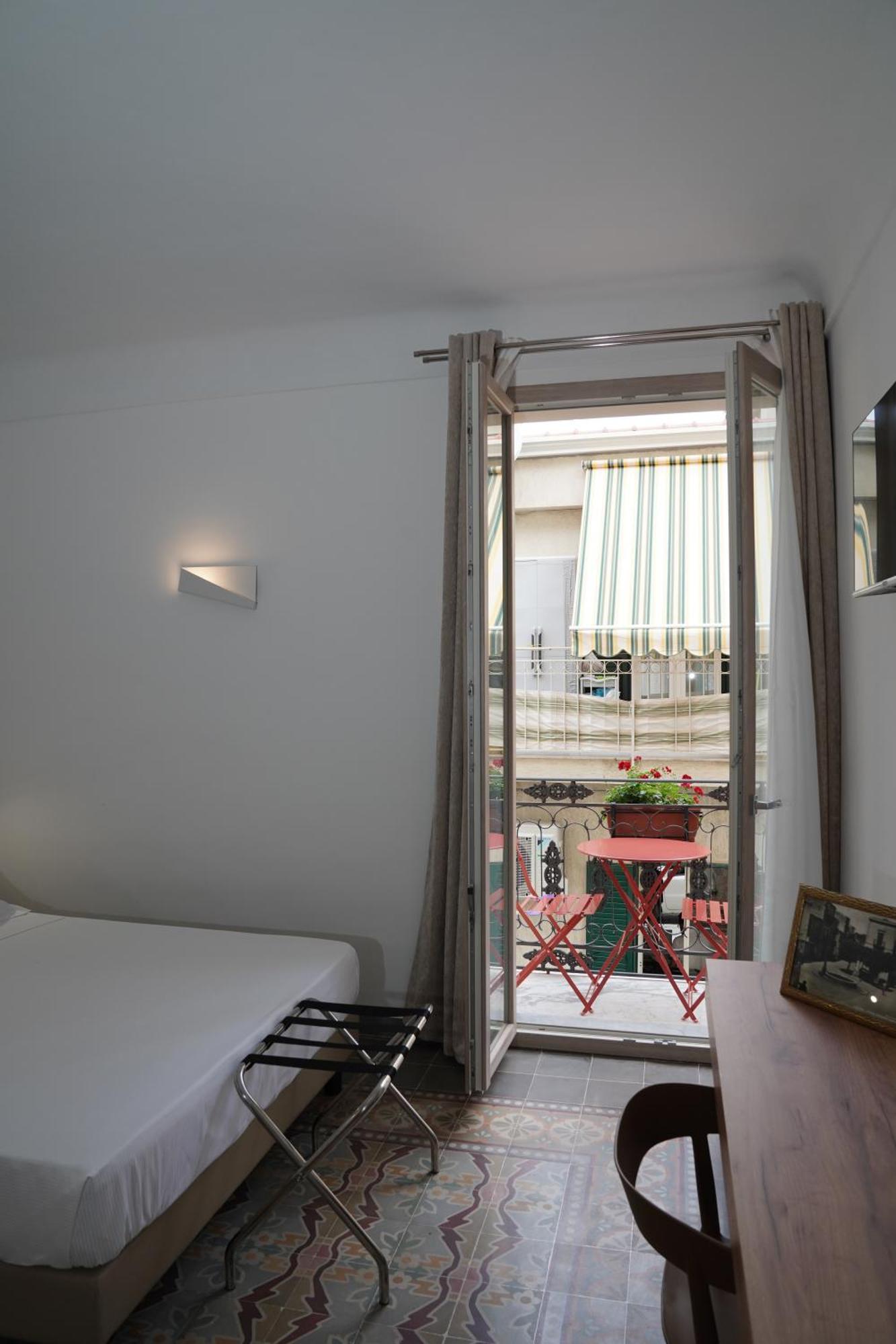 Ducas Rooms And Suite Lascari Exterior foto